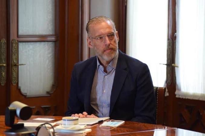 💰 ¡15 MIL MILLONES EN RIESGO!
El nuevo plan arancelario de EE.UU. pudo haber afectado exportaciones queretanas por 15 mil mdd, advierte @MarcoDelPreteT.
El sector automotriz 🚗, el más golpeado. ¿Cómo se blindará #Querétaro? 🇲🇽🇺🇸