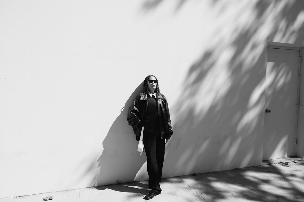 Always_C_R's tweet image. We're building all our outfits around these 5 items: instagram.com/p/CzB7Hk2JNO4/… #bomberjacket #blacktrousers #whiteshirt #cashmeresweater #loafers