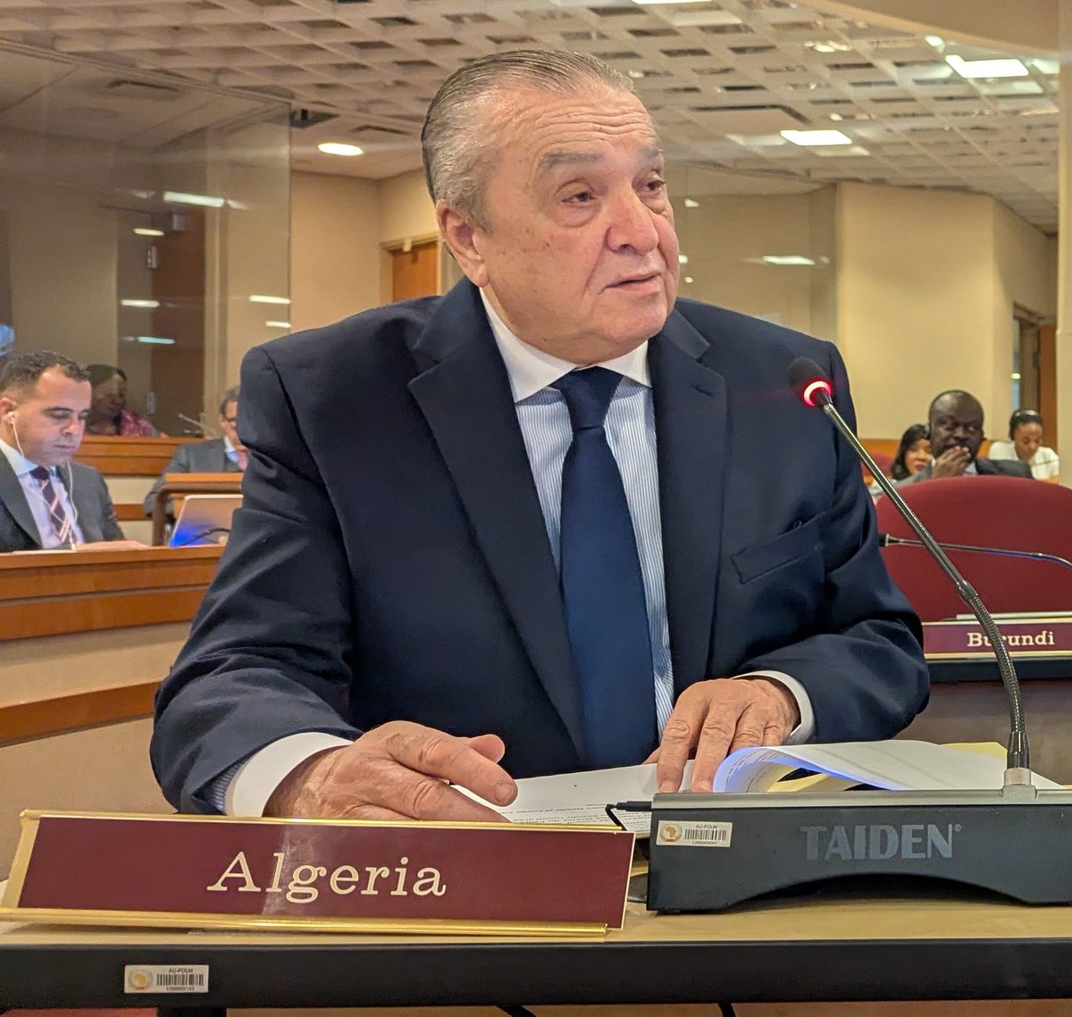 AlgeriaUN's tweet photo. PR of #Algeria, Amb. Amar Bendjama briefed today the #African_Group in New York about activities of the Algerian Presidency of the #UNSC during January 2025, as well as the Council's work during Algeria's coordination of the A3+.

#Algeria2UNSC https://t.co/EOMCEE7QXB