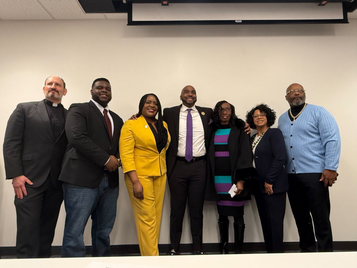 Deon Devon Osborne (@indepthwithdeon) on Twitter photo Justice for Greenwood released a 14-point reparations plan today that calls for direct payments, land back, a hospital in north Tulsa and more.
New Mayor <a href="/Monichols/">Monroe Nichols</a> told me in a statement he supports implementing "significant elements" of the plan.
theblackwallsttimes.com/2025/02/04/pro… Justice for Greenwood released a 14-point reparations plan today that calls for direct payments, land back, a hospital in north Tulsa and more.
New Mayor <a href="/Monichols/">Monroe Nichols</a> told me in a statement he supports implementing "significant elements" of the plan.
theblackwallsttimes.com/2025/02/04/pro…