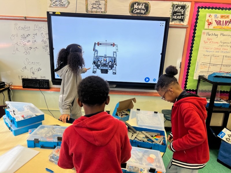 Dr. Robert B. Ingram (@drrobertbingram) on Twitter photo Check out our Robotics club with Ms. Ward! #STEAM in action #yourbestchoiceMDCPS <a href="/SuptDotres/">Jose L. Dotres, Ed.D.</a> Check out our Robotics club with Ms. Ward! #STEAM in action #yourbestchoiceMDCPS <a href="/SuptDotres/">Jose L. Dotres, Ed.D.</a>