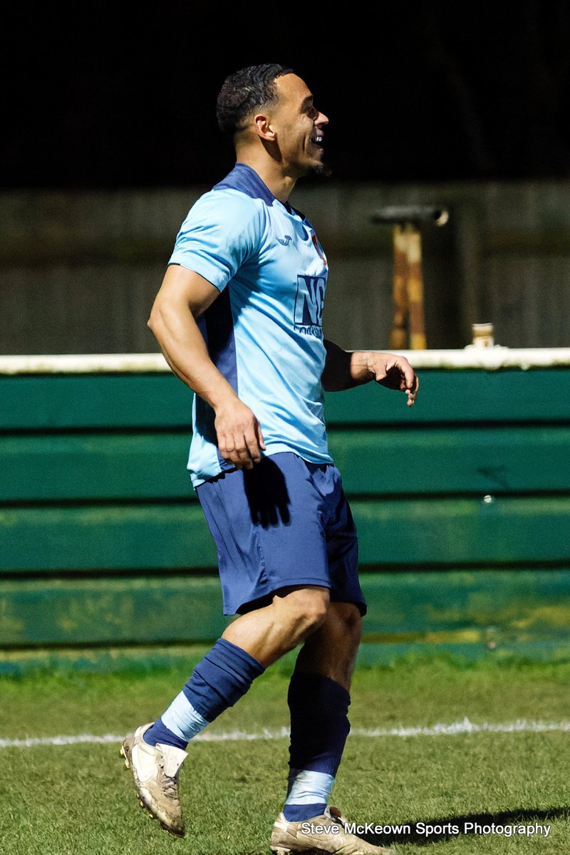 stevemack2017's tweet photo. Great 2-1 win tonight for @RadfordFC64 at @wb_fc  in @utdcos D1.

Really impressive performance by Harry Goddard and the whole team was much better after the break.

I was caught off guard by Tyrell Shannon's somersault goal celebration, unfortunately.

More photos on Flickr soon https://t.co/M9AADtJP3Q