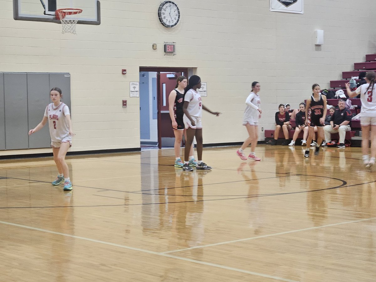 8th Grade Girls with a tight one at half. Defend our court!