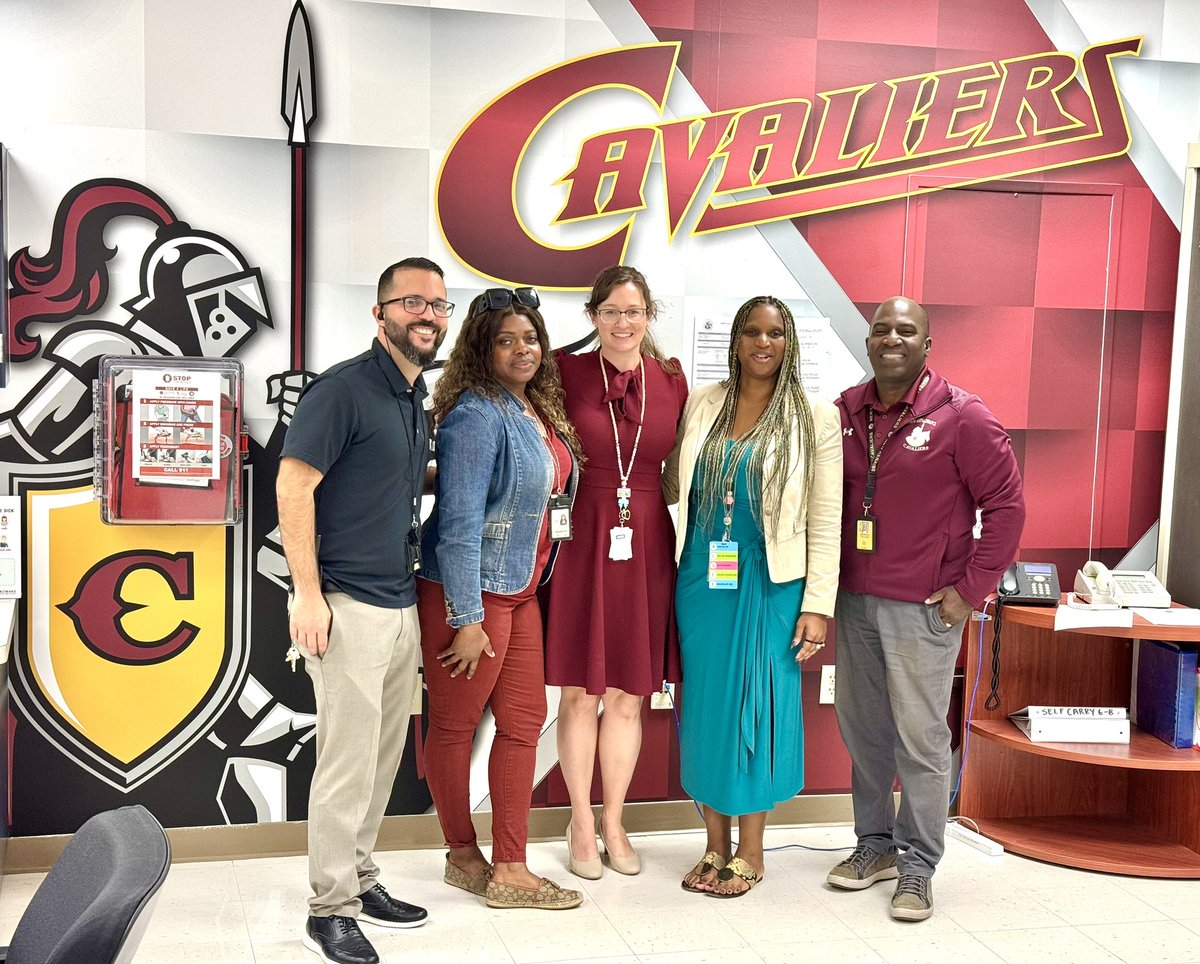 What a wonderful surprise! Today we had the pleasure to meet school board member @rebecca4sb  thank you for taking the time out of your day to have a great conversation and collaboration with the New Renaissance team