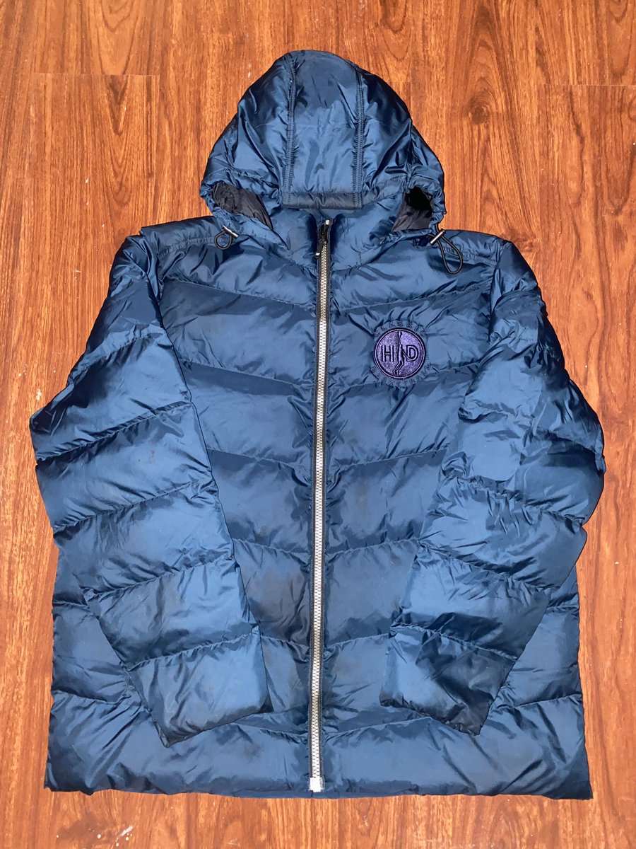 tusshoopdreams's tweet photo. CHDB CUSTOM LOGO BUBBLE JACKETS🔥🏀👍🏾👏🏾💪🏾☝🏾#CHDB #HD30 #CHIBREDBRAND #A1Quality https://t.co/W8jIaedZK2