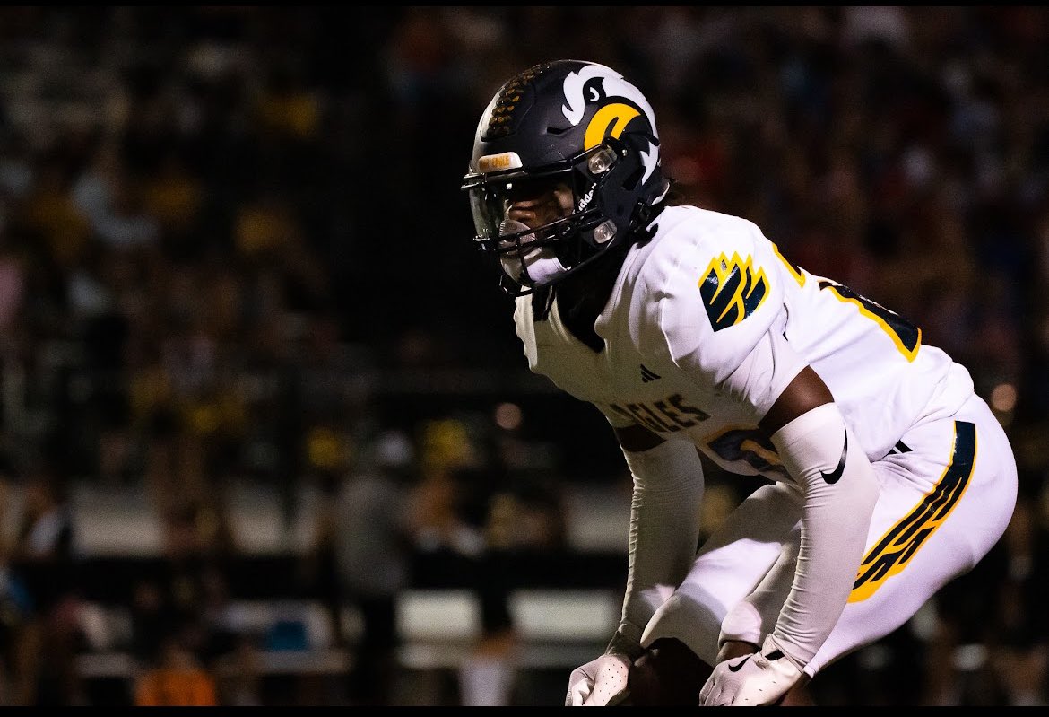 Davyne Jones (@djonesdb) on Twitter photo I will be signing my NLI Wednesday @ 2:40 in the Liberty North main gym
<a href="/CoachTrot/">Regi Trotter</a> @kuchinski8 <a href="/Coach_Caruso/">Coach Glenn Caruso</a> <a href="/LNEagleFootball/">Eagle Football</a> I will be signing my NLI Wednesday @ 2:40 in the Liberty North main gym
<a href="/CoachTrot/">Regi Trotter</a> @kuchinski8 <a href="/Coach_Caruso/">Coach Glenn Caruso</a> <a href="/LNEagleFootball/">Eagle Football</a>