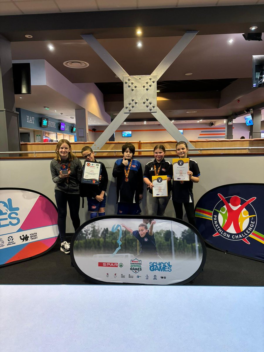 LancSchoolGames's tweet photo. Here are our Secondary finalists 🎳🥇🥈🥉👏 1 - The Heights, Blackburn, 2 @MountCarmelHigh 3 - Whitworth Community HS, 4 @ripleystthomas https://t.co/o2gZe4Uh2J