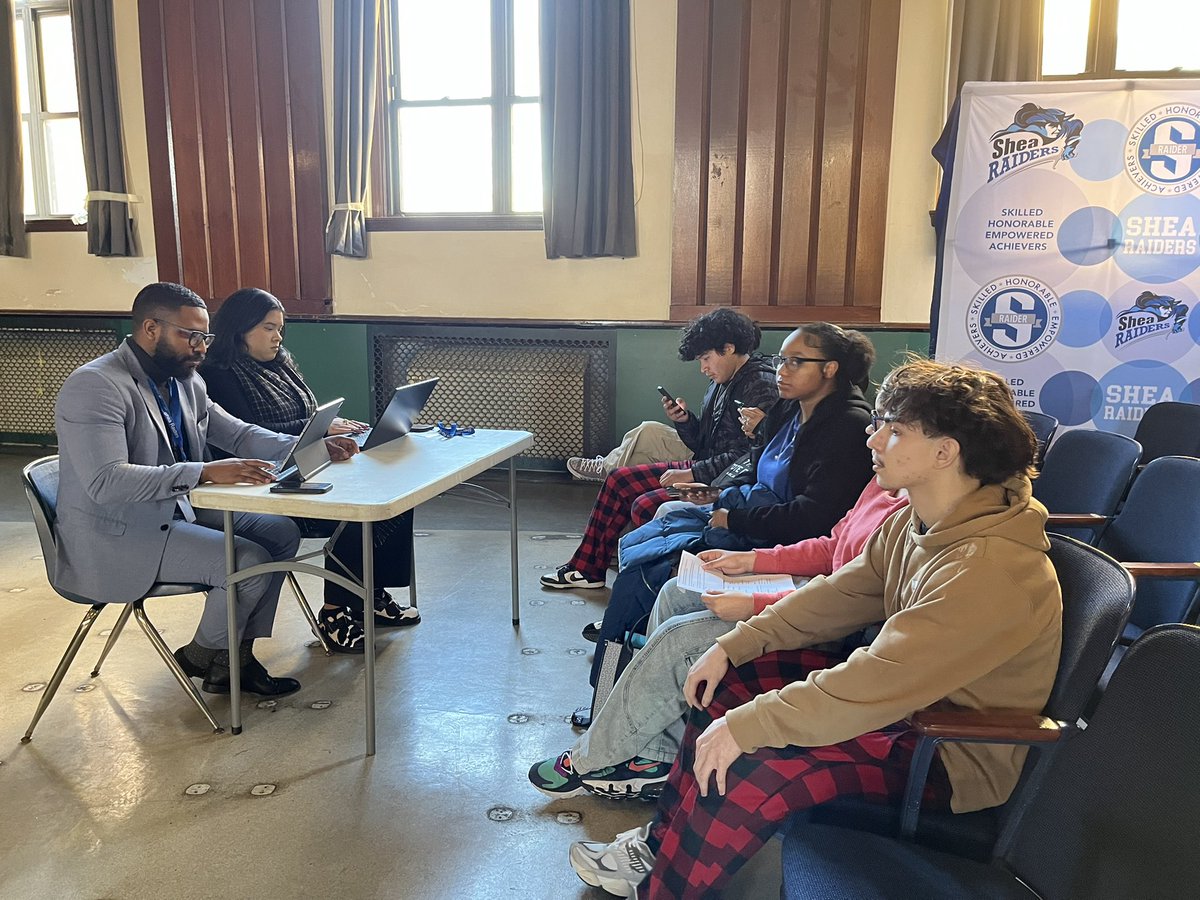 fastesone's tweet photo. Good luck to our Juniors @SheaHigh that had their interviews for @Prepare_RI summer internships. @PSDRI_Schools @Loveleaders21 @PSD_CTE_ARTS https://t.co/weYx4qLGc9