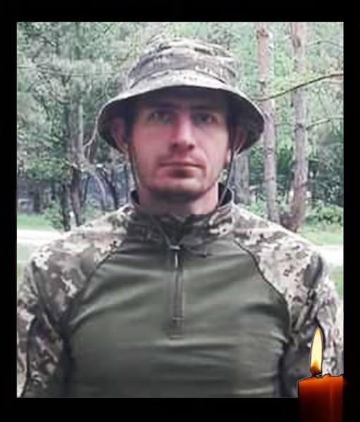 pogrebeckij's tweet photo. Устинівська селищна рада з глибоким сумом і болем сповіщає про загибель військовослужбовця Суходольського Андрія Миколайовича, 20 серпня 1990 р.н., уродженця села Докучаєве.
Захисник загинув 04 жовтня 2023 (вважався безвісти зниклим) в районі міста Мар’їнка Покровського району https://t.co/ekcaQlOTzd