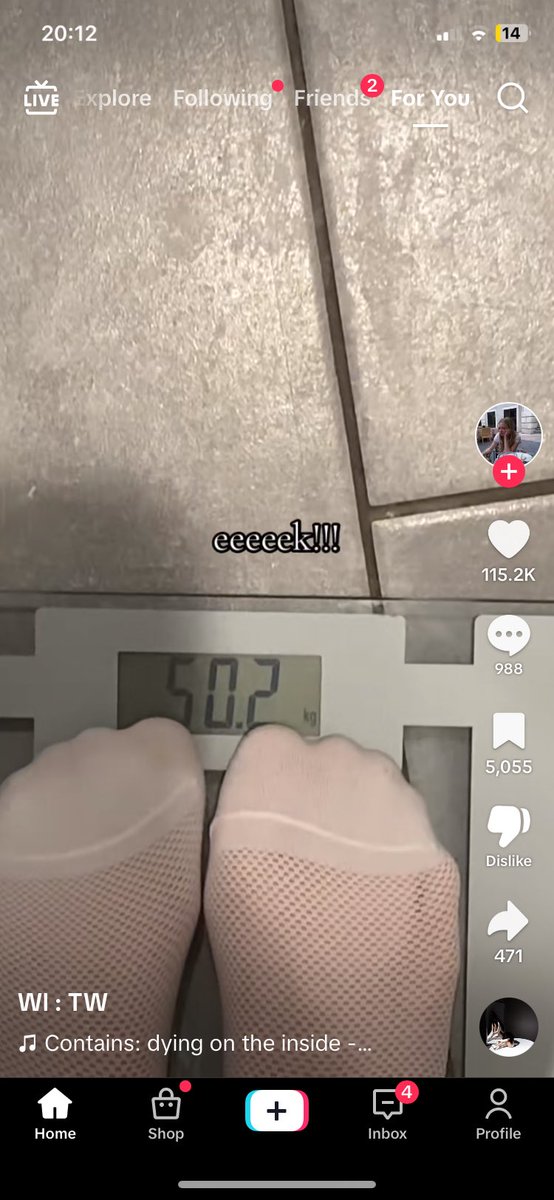 violingf's tweet image. im deleting tt i seriously cannot with the comment section 😭😭 wtf is edtt