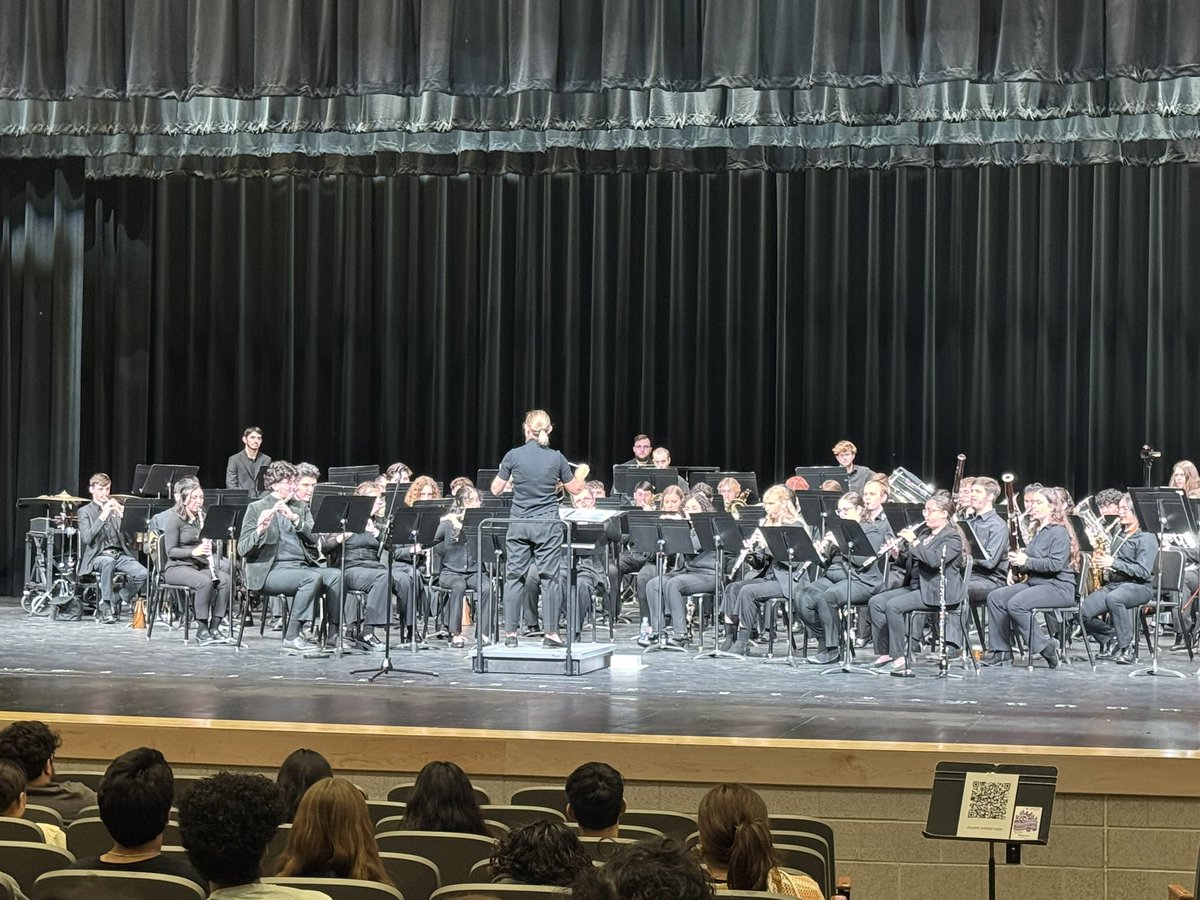 LEE Band tweet media
