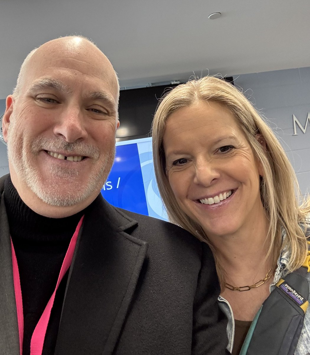 chrisv250's tweet image. Talking Project Based Learning (#PBL) &amp;amp; @newtechnetwork at @meridian_high with educators @MichiganFLC &amp;amp; @MiSTEMECM  
#MiSTEM #STEM 3PL