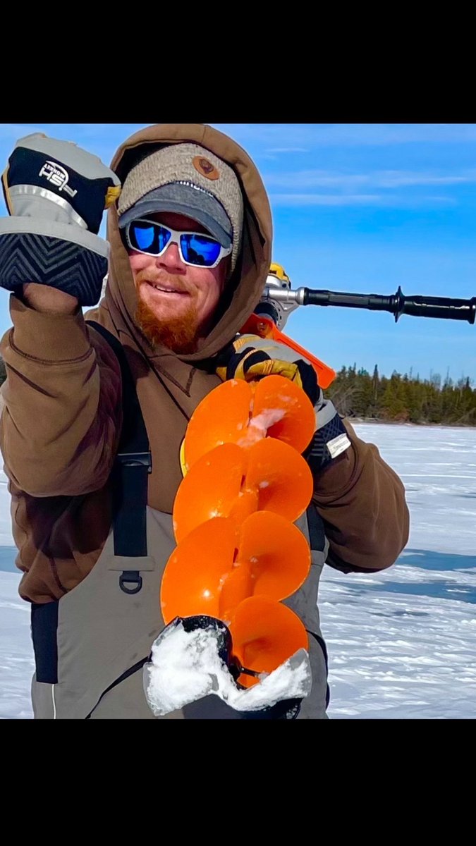 brobull's tweet image. Take Time To Ice Fish Tuesdays #CatchTheMonkey #razriceaugers  #icefishinglife #icing @razriceaugers  @fishmonkeygloves #frozen #february in the #icebelt, B👍🎣🥶😳💯