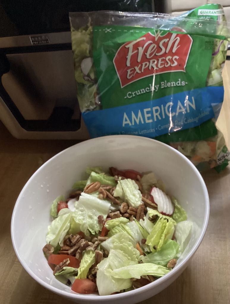 MomLuvsSPORTZ's tweet photo. @FreshUpdates I love @FreshUpdates Salads! They have a great product line of salads! Today's lunch: American! I enjoy adding tomatoes and pecans! Makes a meal itself! Must try the Hot & Cold salads soon! #FreshStartChallenge #TheFreshStartChallenge https://t.co/GfDSdwL638