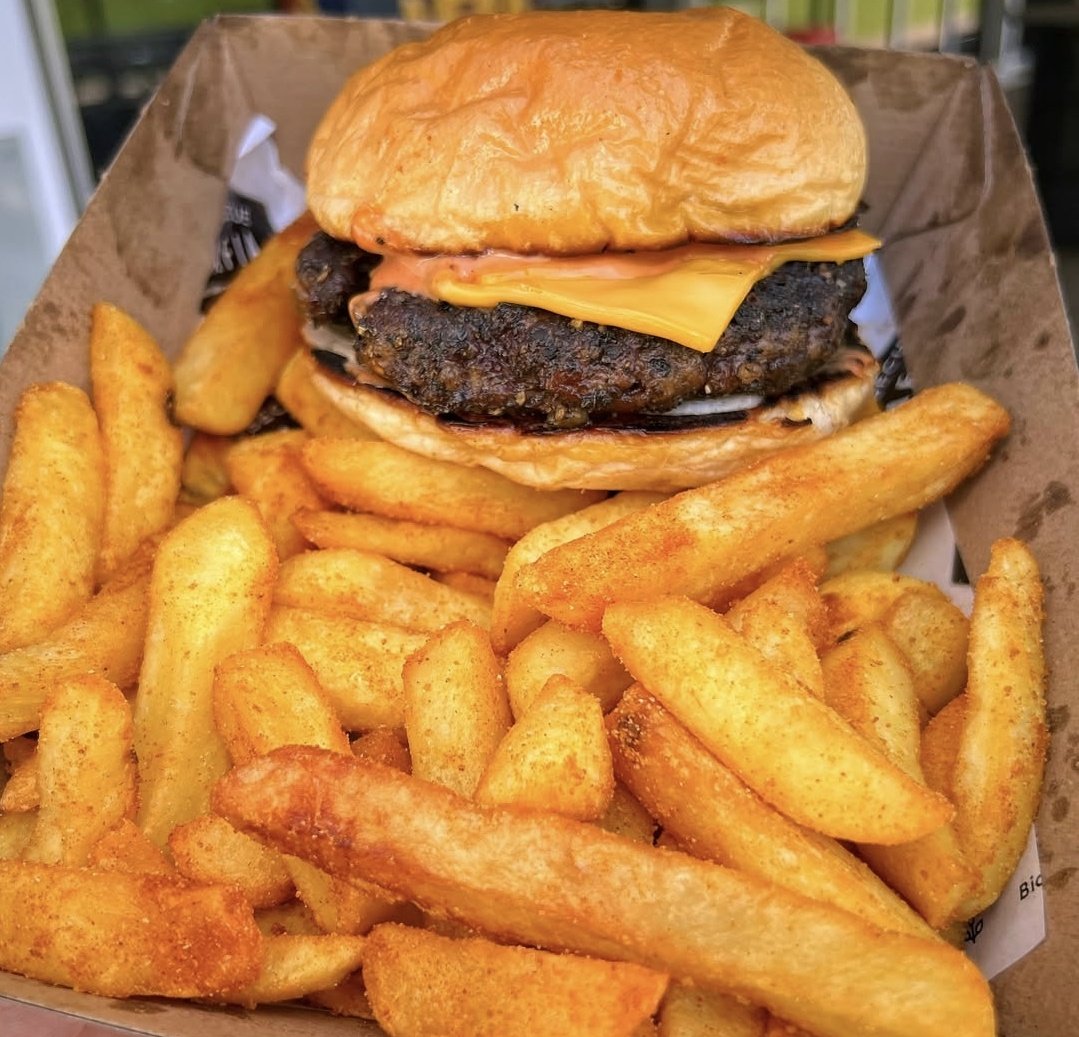 TensaiMovil's tweet photo. Must be nice! 🤤 https://t.co/yq7vL2m0ZX