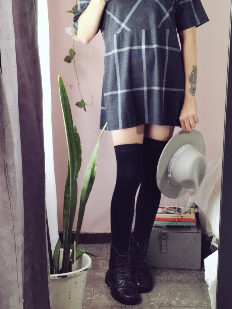 sofiahumada21's tweet photo. Me gusta este vestido !! 🫣👗💋 #outfitoftheday #ligeros #girly https://t.co/OdlfVAxVFD