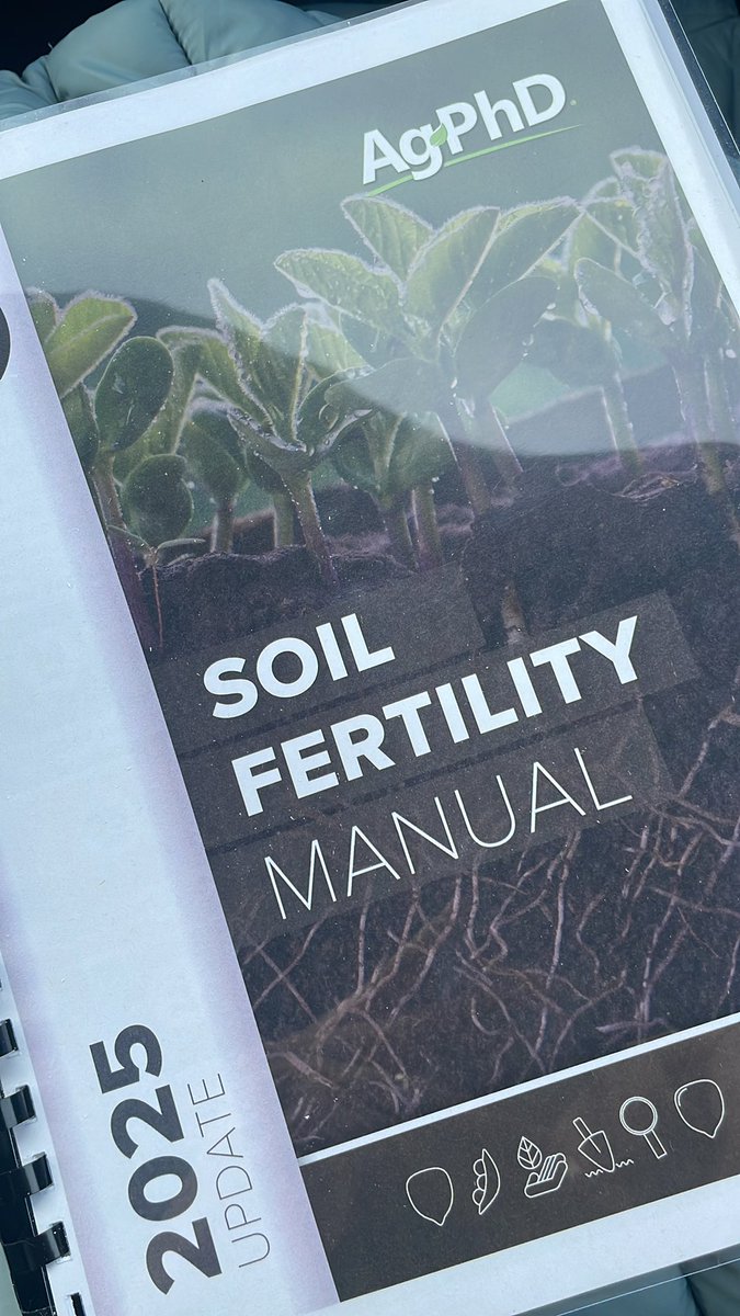 thefarmerette's tweet image. @brianhefty @darrenhefty  and the rest of #heftyseed thanks for another great “educational” day on #soils.  SOOOO IMPORTANT to understand the soil science 🧪 and your plant factories @AgPhDMedia yes I sat in the front row as I am an #agronomynerd #FARMacist