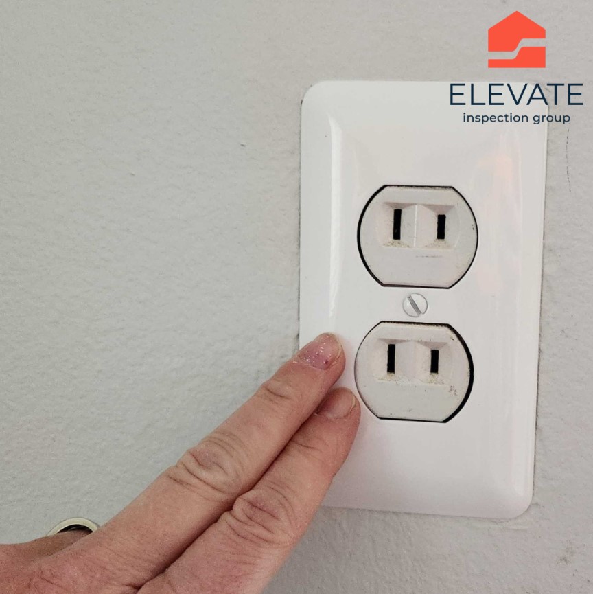 ElevateHomeTeam's tweet photo. 1950s charm meets modern safety! ✨  Those two-prong outlets might be cute, but they're not the safest.  We'll guide you through the process of adding grounded outlets and ensuring your home is ready for today's technology. 🔌  Give us a ring! 📞 https://t.co/7hiKuRurO6