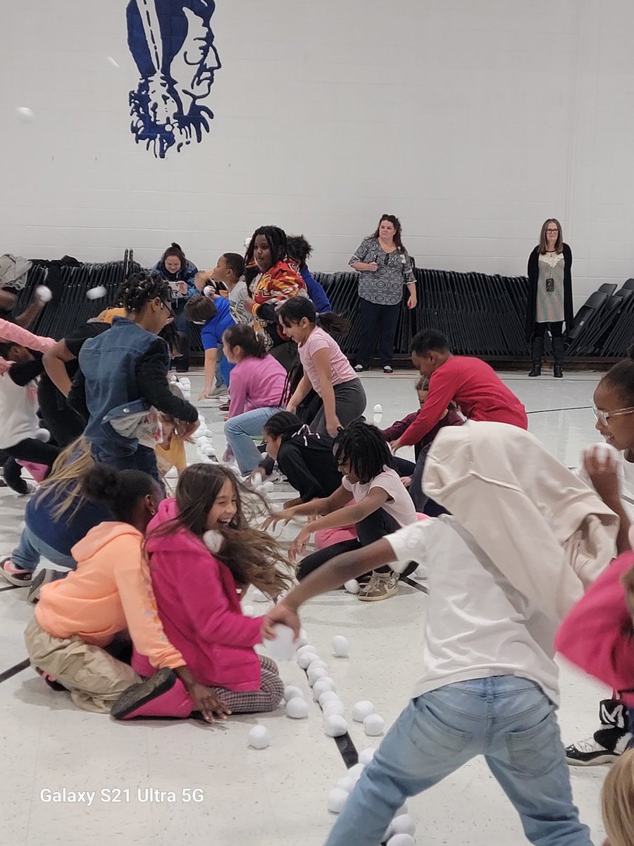 IHESPrincipal tweet media