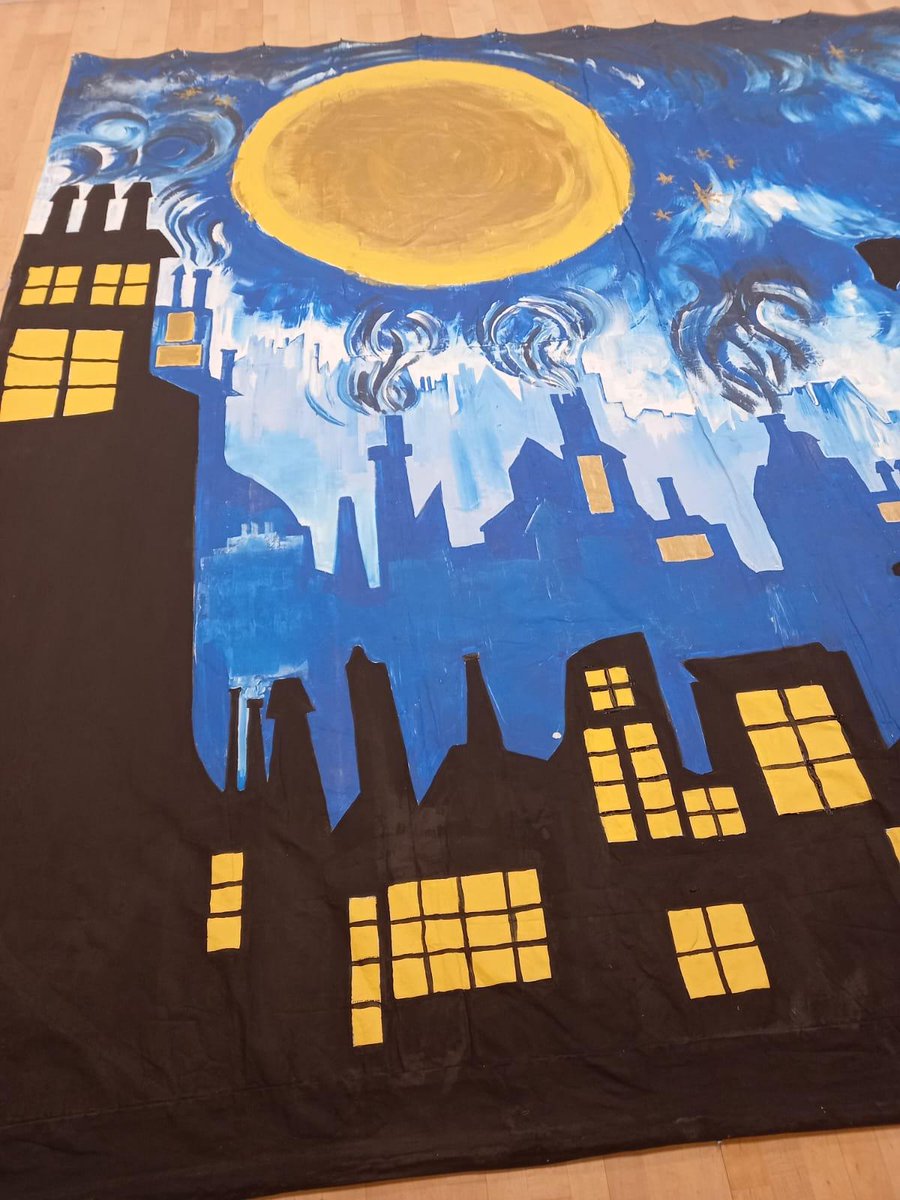 Fairfield_HSFG's tweet photo. Less than one week to go until Mary Poppins! Thank you to our Art department for their hard work and creativity designing the set!

Supercalifragilisticexpialidocious! https://t.co/OWHi62p43P