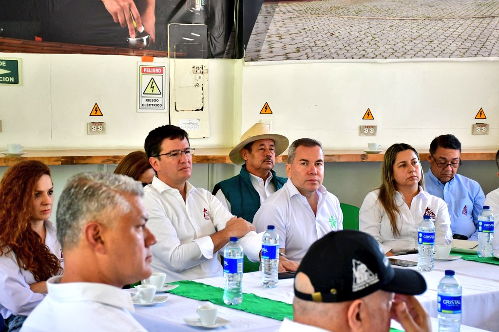 JamesRamirezL tweet media