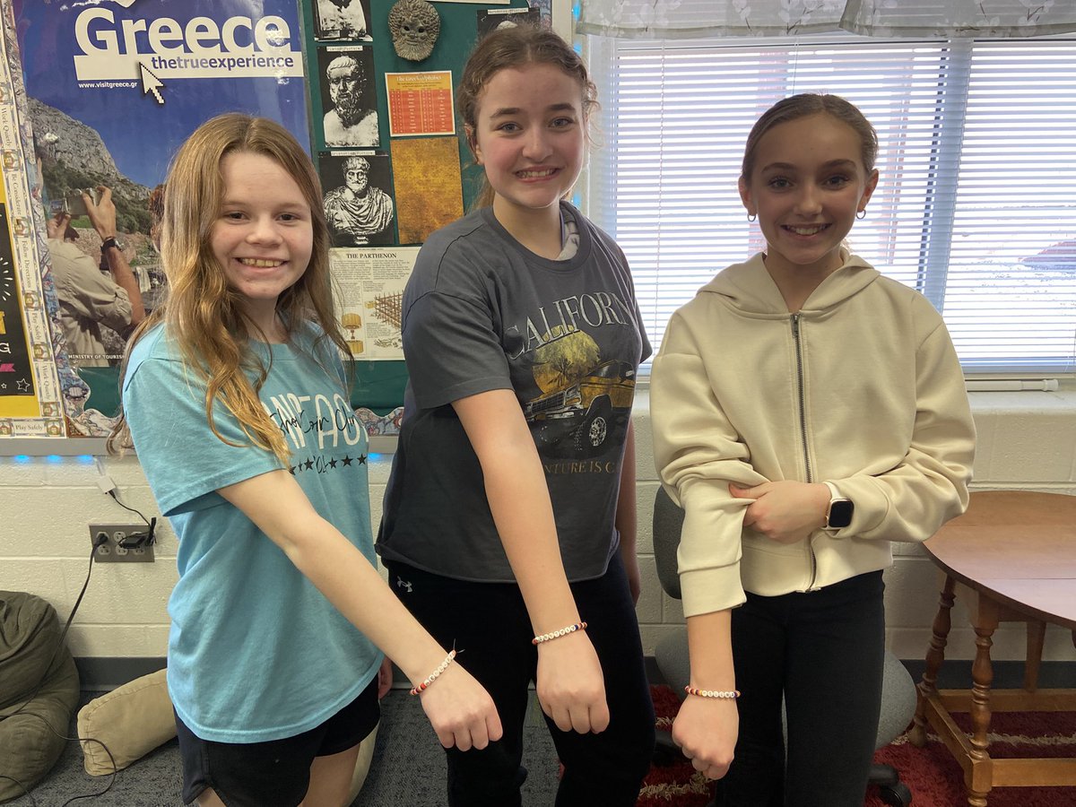 Amy Robinson tweet media