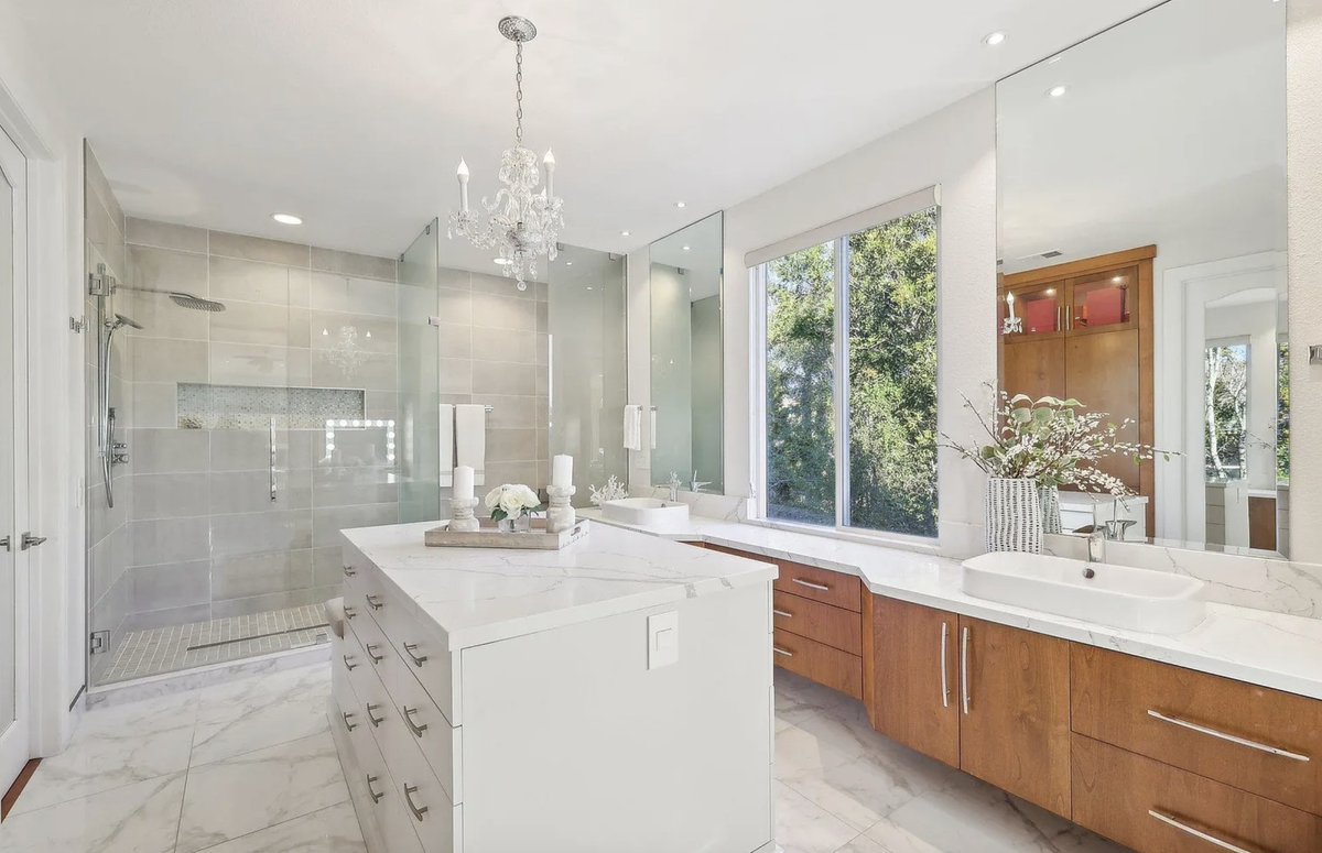 LisbethMarks's tweet photo. 🏡 Now in Escrow in Carmel Valley! Congratulations to my buyers on their accepted offer 🥂

11463 Nantucket Pkwy
4 Bed I 4.5 Ba I 3,547 Sq Ft.
Offered at $2,995,000 

🏡 Looking for a move-in ready home? Call me!

📞 (619) 417-6228  
🌐 https://t.co/nDH6pzltKV https://t.co/dnVoli5DLw