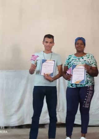 PrimariaJoseMa2's tweet photo. Recibe nuestro centro merecido reconocimiento por los resultados alcanzados en el Proyecto de Perfeccionamiento Continuo del Sistema Nacional de Educación.
#DGERanchuelo 
 @CubaMined  @coralia_saez @FarinaEstevez @Dme_Ranchuelo  @MenendezRiveros @dpevillaclara @Yamilet50088609 https://t.co/LCaxHc63Ot
