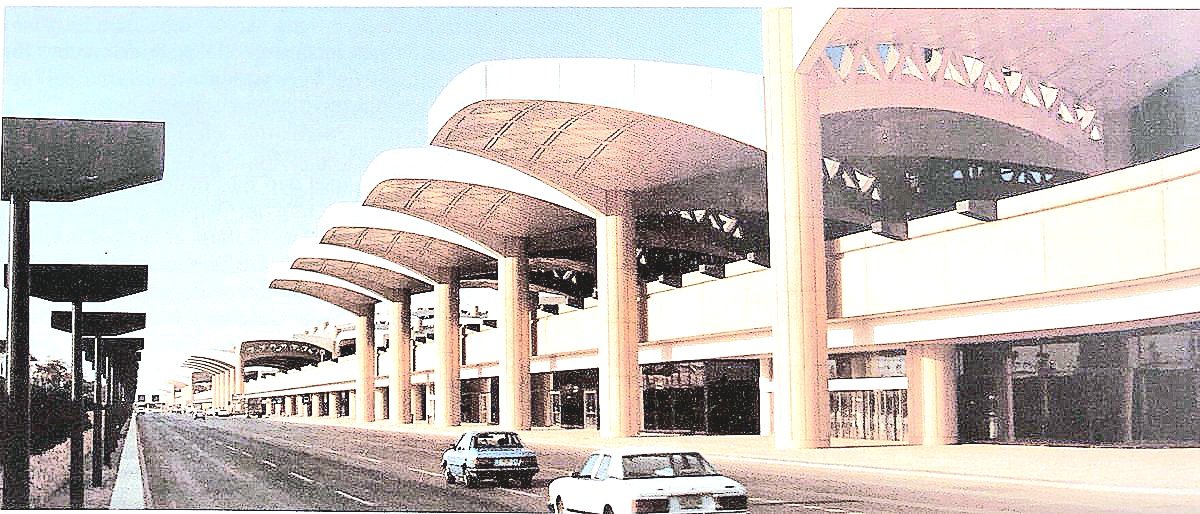 الرياض ، مطار الملك خالد ١٤٠٥ هجري