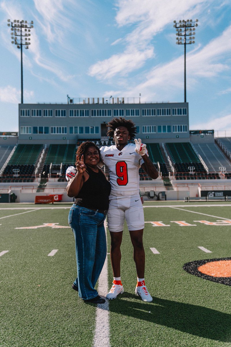 Isaiah Murphy tweet media