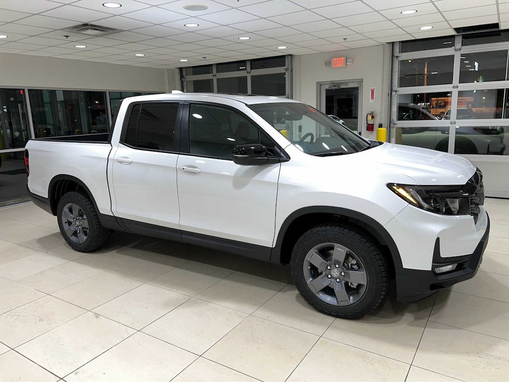 See where the road leads you in this Pre-Owned 2025 Honda Ridgeline!

More info --> bit.ly/4hHfJz9