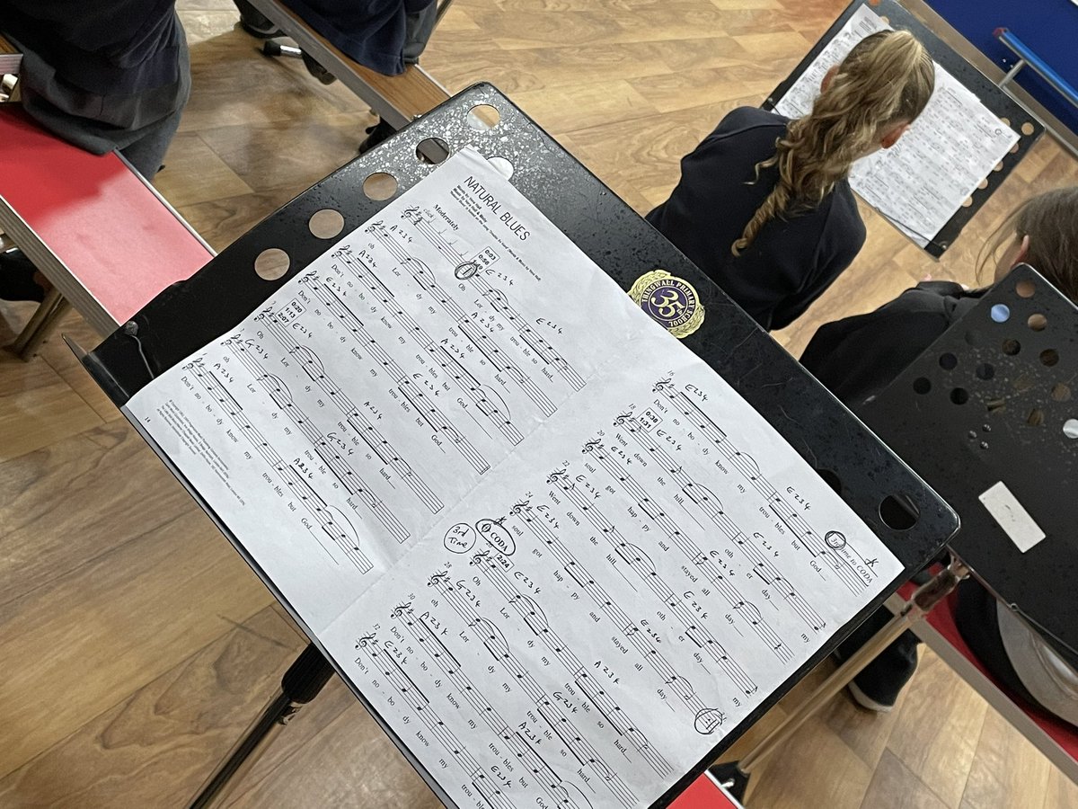 thingwallprima1's tweet photo. 💙💛School Band early morning rehearsal. Fabulous rendition of Moby’s Natural Blues! @OakTreesMAT #TPSmusic #TPSexpression 💛💙 https://t.co/1UVVgKsvPV