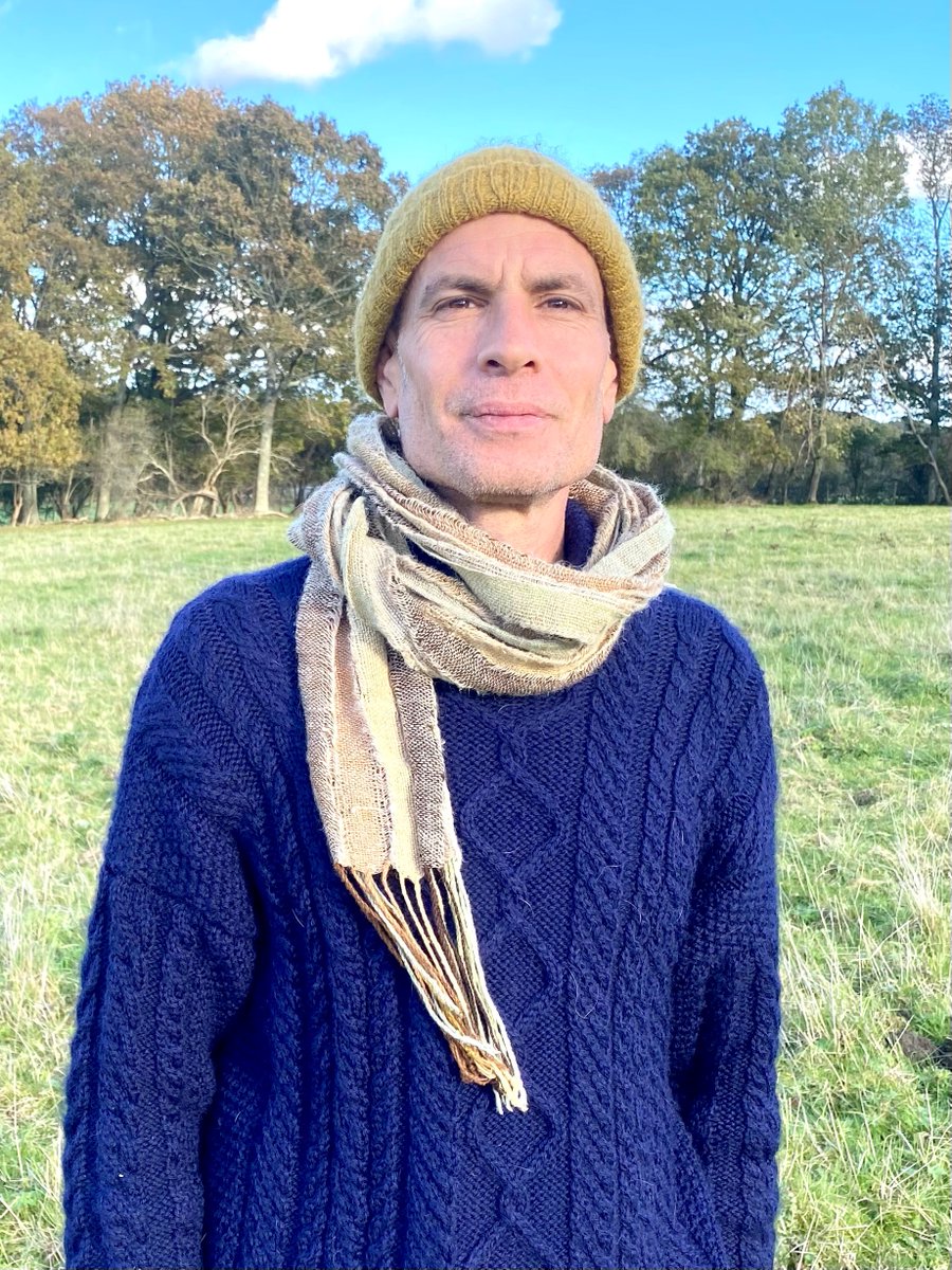 #SBSwinnershour I weave with #nettles and create beautiful ethical #nature #hugging #scarves
Here one of my scarfs being proudly worn by the author of The 'Nettle Dress' film Allan Brown. Have you seen the amazing film?
#sbs