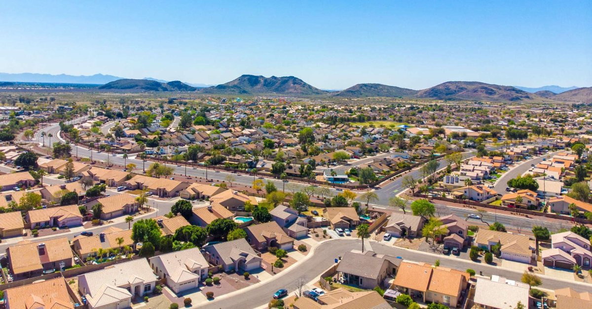 RebeccaHidalgo's tweet photo. 🌵✨Thinking about retiring in Arizona but want to avoid the hustle and bustle? Check out these 14 charming towns that realtors are buzzing about as the next big retirement hotspots!🏡🌞

👉https://t.co/woMfJBa4CP https://t.co/IOfjydbuzb