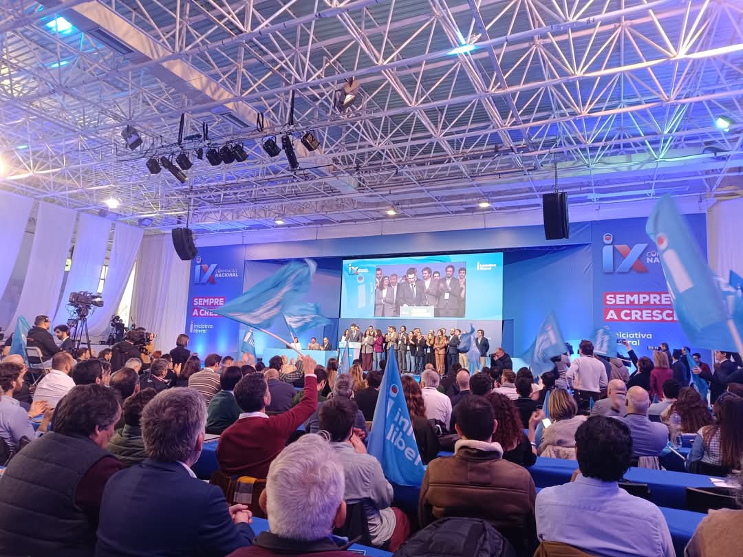 LamegoLiberal's tweet photo. 🔴🔵
Decorreu no último fim de semana a IX Convenção da Iniciativa Liberal. Foram eleitos os novos órgãos do partido, com vários membros do núcleo de Lamego integrados nas diferentes listas ao Conselho Nacional.
O fim de semana terminou com a reeleição de Rui Rocha como
+ 1/3 https://t.co/y2RAhhORLc