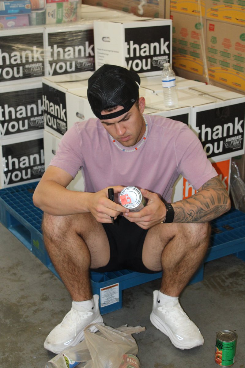 Tybo (@tyboevans) on Twitter photo We teamed up with <a href="/F4KNFL/">Food4Kids Florida</a> to ensure that kids donβt go hungry this weekend! You can accomplish so much when working together to make a difference. Click the link below to help make a difference!
food4kidsfl.org/donate/
<a href="/Fl_Victorious/">Florida Victorious</a> #FVFoundation We teamed up with <a href="/F4KNFL/">Food4Kids Florida</a> to ensure that kids donβt go hungry this weekend! You can accomplish so much when working together to make a difference. Click the link below to help make a difference!
food4kidsfl.org/donate/
<a href="/Fl_Victorious/">Florida Victorious</a> #FVFoundation
