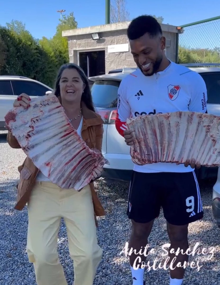 Mientras el 9 de River