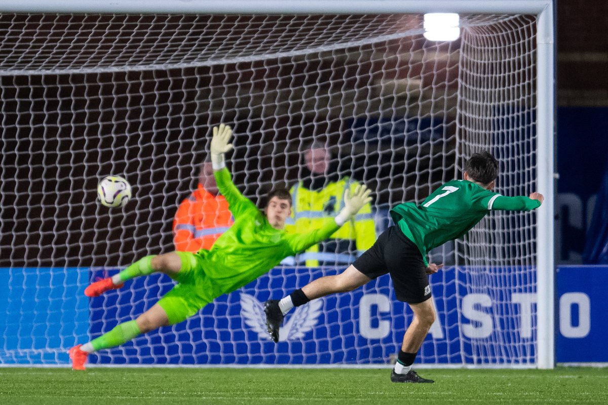 Cold Fisher 🥶

📸 <a href="/Everton/">Everton</a>

#pafc