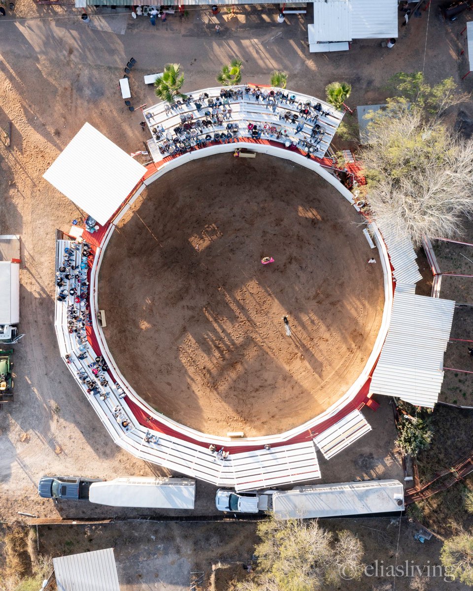 ¡Volvemos! a Plaza Santa Maria Bull Ring 🇺🇸 
Continúan las corridas incruentas 
(BLOODLESS BULLFIGHT)
Afición de McAllen, Mission, San Isidro y todo el Valle de Texas, nos vemos el 23 de febrero. 📆 
4:30 p.m 🕰️ 
#bullfigther #santamariabullring #bull #ring #bloodlees #texas #fpy