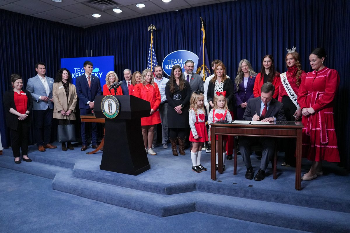 GovAndyBeshear's tweet photo. Heart disease takes the lives of 1 in 3 Kentuckians – it’s the leading cause of death in the commonwealth. I'm proud to join @HeartKentucky in the fight to protect our people as we proclaim February as Heart Month here in Kentucky. https://t.co/ypZqrs0YEe