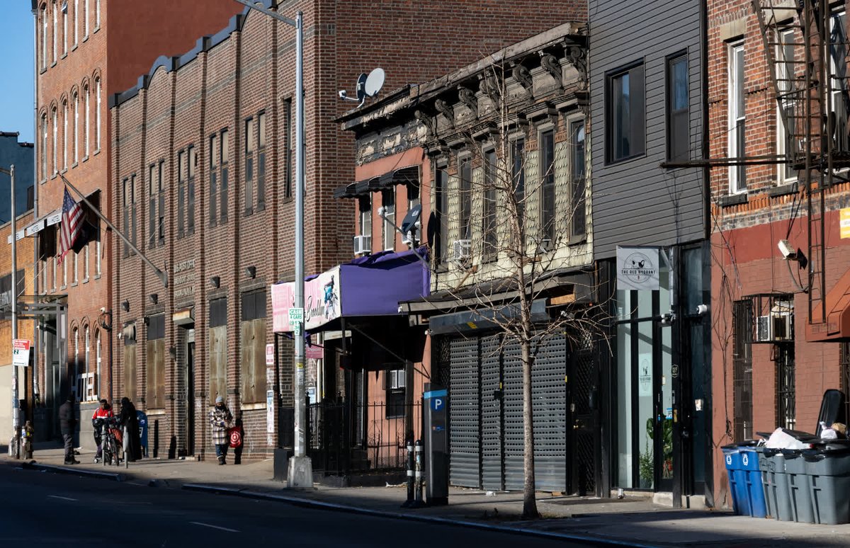 The borough president and community boards approved the Atlantic Avenue Mixed-Use Proposal but with conditions, including deeper affordability. brownstoner.com/development/at…