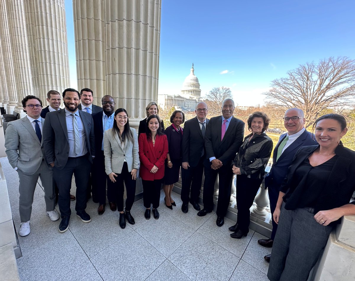 AICUM's tweet photo. Spring is in the air in WDC as we attend the @NAICUtweets annual meeting and advocacy day. Thank you @SenMarkey @RepMcGovern and @RepRichardNeal for your commitment to the mission of #privatehighered in the Commonwealth. https://t.co/2RqCwmwSJr