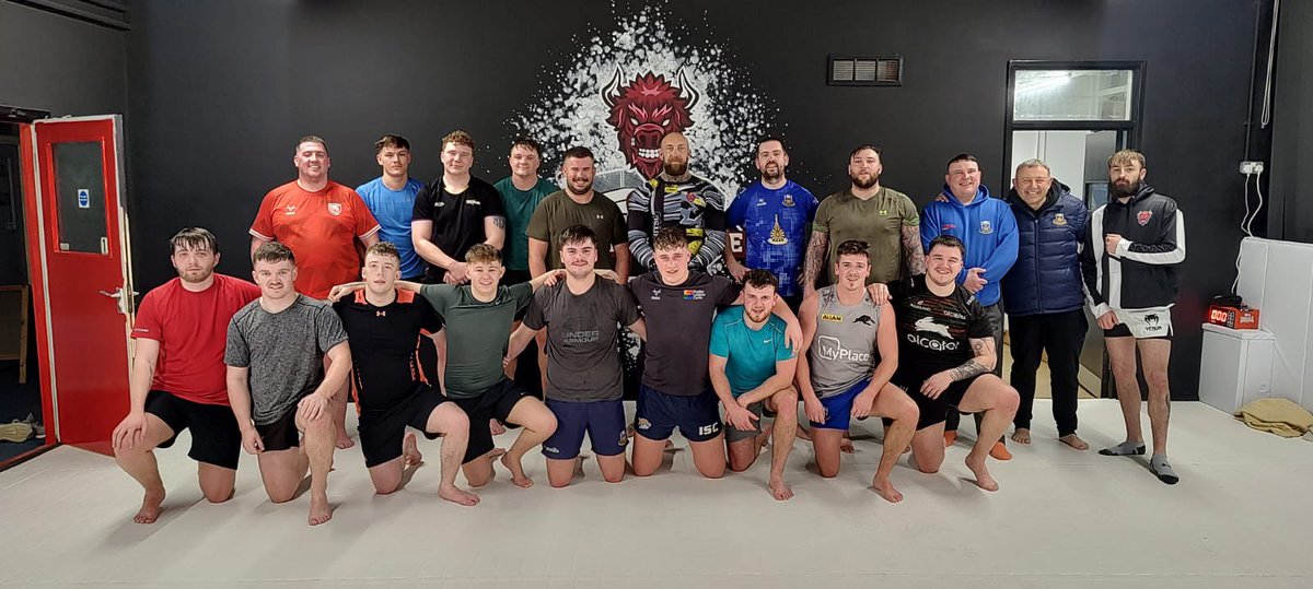 ElbraRangers's tweet photo. 🤼‍♂️ Ox Fight Academy Session 🤼‍♂️ 

Brilliant Session completed tonight 👌

Big Thanks to Rollo for a great session for the lads, highly recommended and we are back again in a couple of weeks 🏉

Check them out on FB they have plenty of sessions ongoing for all ages 👍

🟦⬜️🟦 https://t.co/8e1MqUEhDG