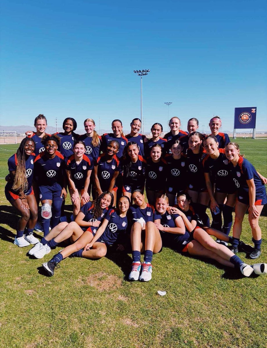 brooklyn_vann09's tweet photo. Huge thanks to @USYNT and @ussoccer for an amazing week of training in Arizona. I am truly grateful for the opportunity to learn and further develop. Go USA  🇺🇸❤️⚽️💙 @CUPGirlsAcademy  @GAcademyLeague @clemsonwsoccer @UVAWomenSoccer @GatorsSoccer @DukeWSOC @FSUSoccer @PrepSoccer @TopDrawerSoccer