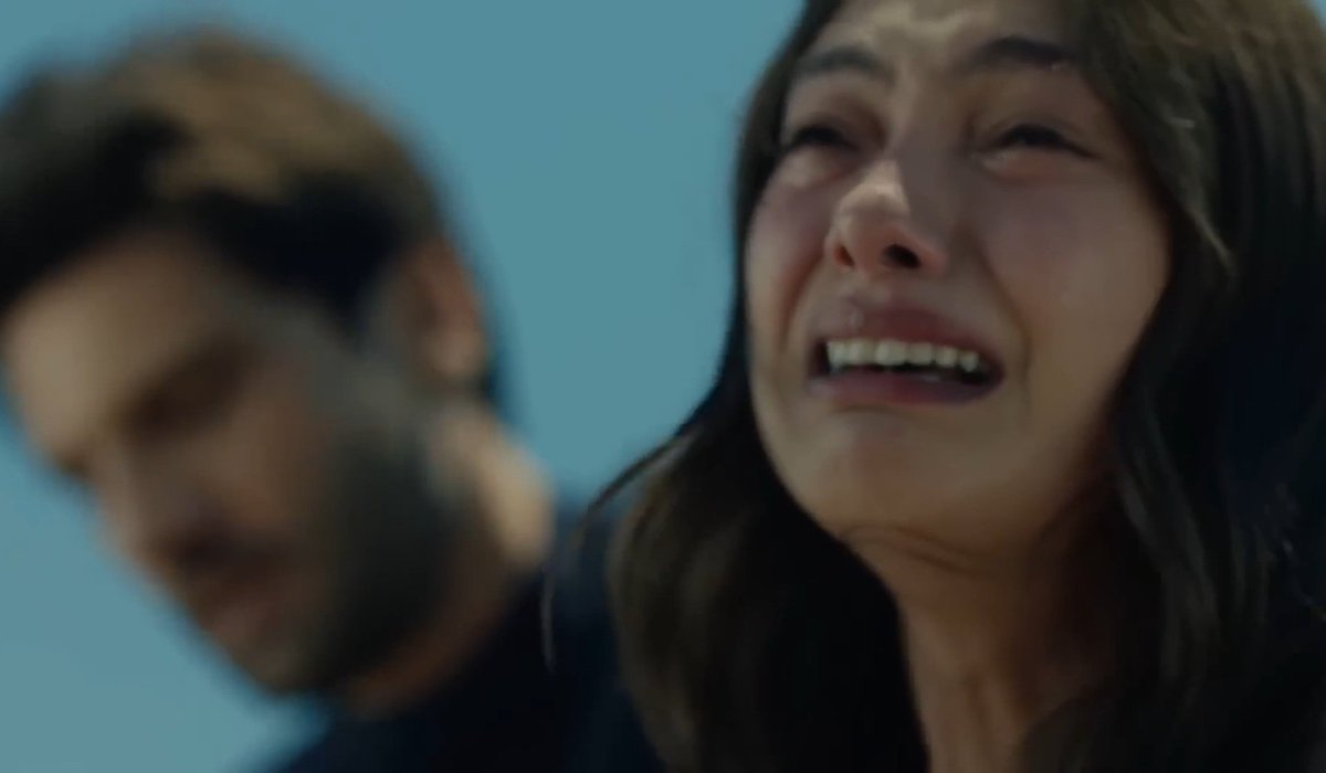 Onica_'s tweet photo. Kemal:"Deniz ti aspetta, ti prego devi prenderti cura di nostra figlia"

💔

#endlesslove https://t.co/M9x9Sk0KGu