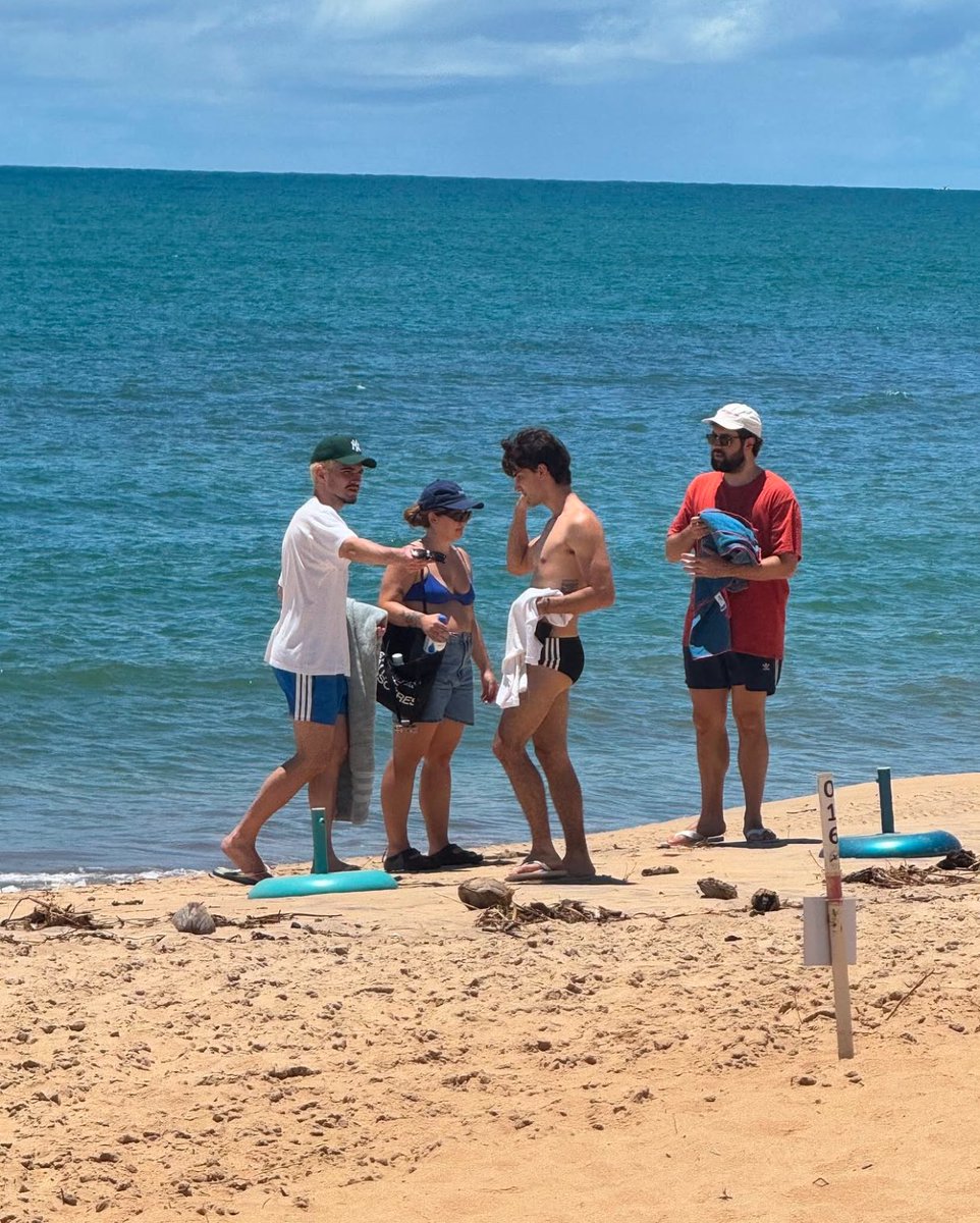 ele de cachinhos dourados
🧢🌀🩵🌊