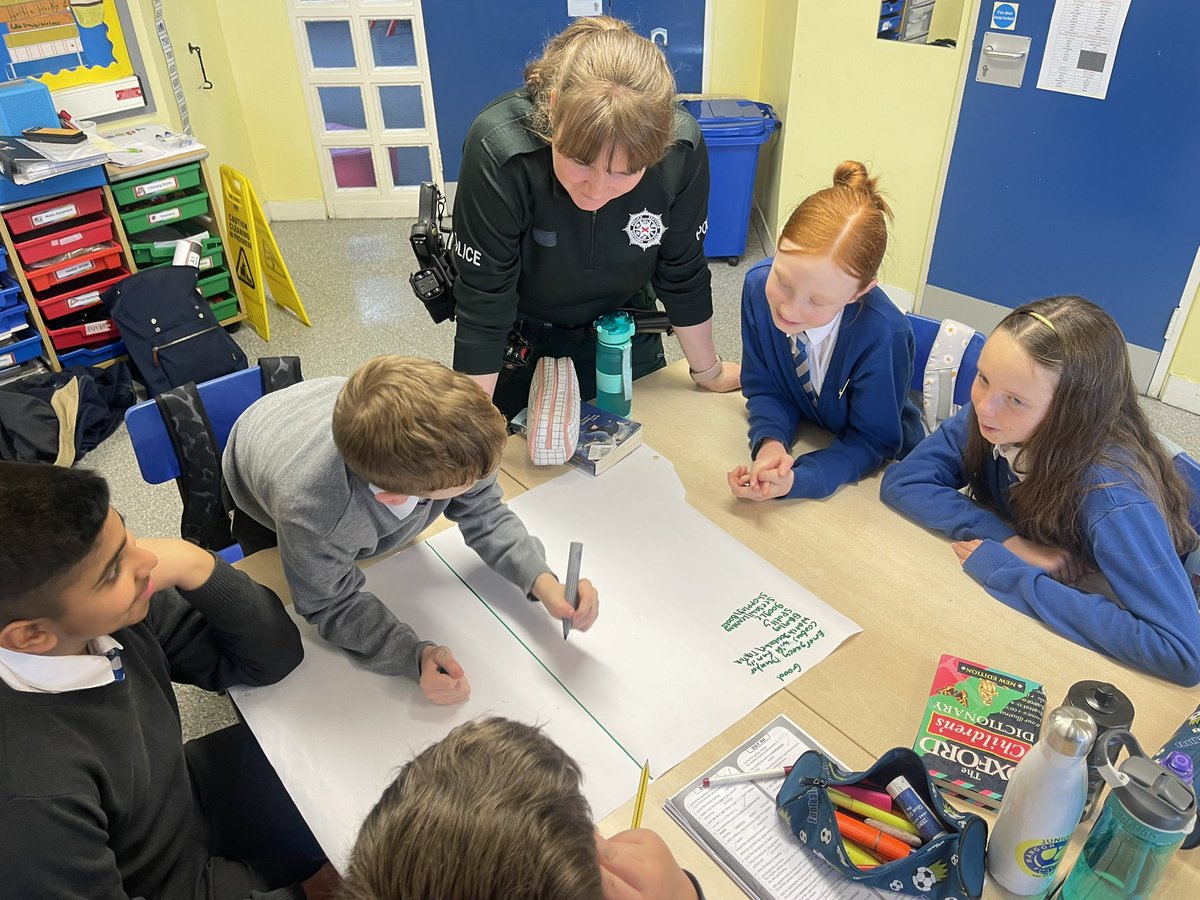 St Comgall’s PS, Bangor 🌟 (@stcomgallsps) on Twitter photo 🌟 Members of <a href="/PSNIArdsNDown/">Police Ards and North Down</a> and <a href="/ExternCharity/">Extern Charity</a> led an insightful #SaferInternetDay workshop today! 🌟 Our P7 students shared great conversations about online safety and responsibility. 🌐✨ Thank you to all involved!
#saferinternetday2025 #OnlineSafety 🌟 Members of <a href="/PSNIArdsNDown/">Police Ards and North Down</a> and <a href="/ExternCharity/">Extern Charity</a> led an insightful #SaferInternetDay workshop today! 🌟 Our P7 students shared great conversations about online safety and responsibility. 🌐✨ Thank you to all involved!
#saferinternetday2025 #OnlineSafety