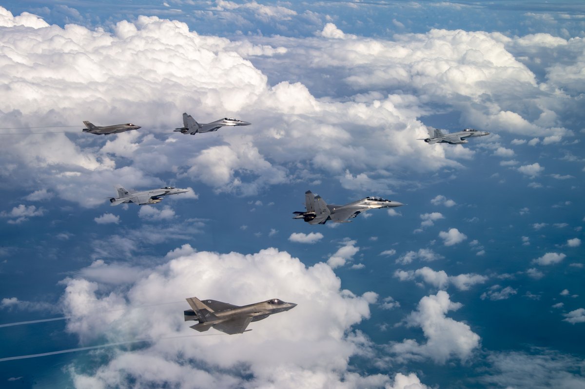 U.S. Navy tweet media