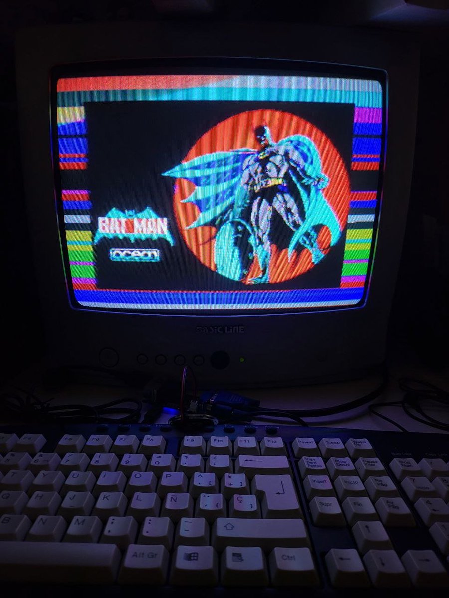 mmoroca's tweet image. Por fin he podido pararme y conectar la lilygo con #ESPectrum a la tv de 14" que uso para lo viejuno, y qué "bien" se ve. Ese scanline es del que ya no se ve, con gran predominante vertical y mucho menos horizontal ya que los pixels están en diagonal 🤓