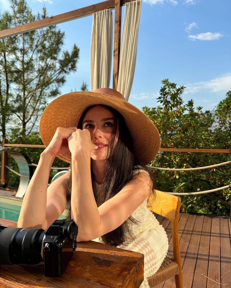 SimonaVitale11's tweet photo. Doğum günün kutlu olsun sevgilim. olan harika insan olduğu için teşekkür ederim. Seni çok seviyorum

HappyBirthday ÖzgeGürel https://t.co/65NK3iCv77